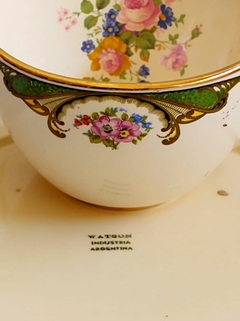 Gigante Taza de Te y Plato de Masas en Loza Nacional Watson llenos de flores