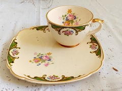 Gigante Taza de Te y Plato de Masas en Loza Nacional Watson llenos de flores - 2Gardenias Bazar antiguo & Deco