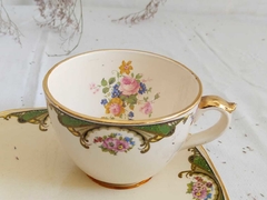 Gigante Taza de Te y Plato de Masas en Loza Nacional Watson llenos de flores - comprar online