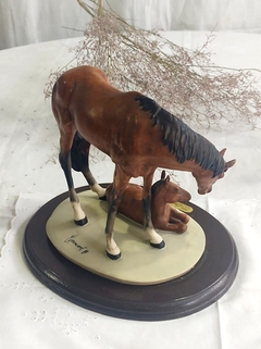 Figura de Porcelana Italiana motivo Caballos "Cirrincione" en internet