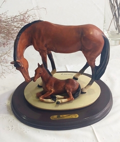 Imagen de Figura de Porcelana Italiana motivo Caballos "Cirrincione"