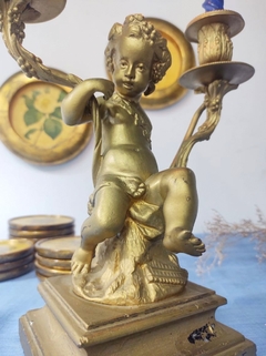 Candelabro portavela con Figura de Querubin Petit Bronce 2 velas en internet