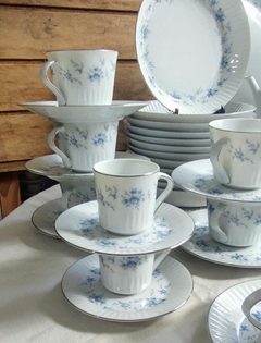 Juego de Vajilla en Porcelana Tsuji Flores Azules 89 piezas - 2Gardenias Bazar antiguo & Deco