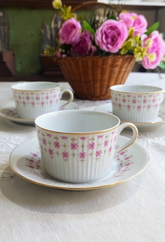 Duo de te en porcelana Verbano delicadas flores con dos tonalidades de Rosa en internet