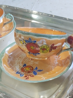Duo de Te en Porcelana oriental pintado a mano naranja con flores