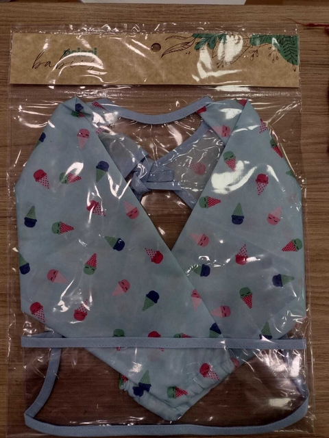 Pintorcito, babero con manga Priori