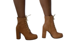 1771096 G BOTA SALTO GROSSO COM MEIA BATA TRATORADA NAPA DESTROYED PALHA - comprar online