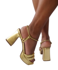 23437 P SANDALIA SALTO GROSSO MEIA PATA OURO na internet