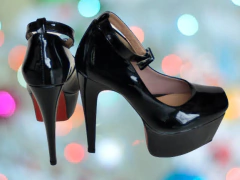 1050320 P SAPATO COM TIRA TORNOZELO PRETO VERNIZ na internet