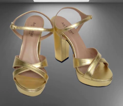 19605 P SANDALIA SALTO GROSSO PLATAFORMA OURO na internet