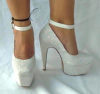 1050320 P SAPATO COM TIRA TORNOZELO GLITTER FRUTACOR BRANCO