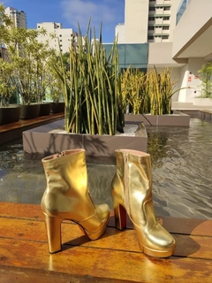 940085 G BOTA BÁSICA SALTO ALTO GROSSO OURO - comprar online