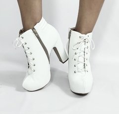 940066 P BOTA CANO CURTO COTURNO SALTO GROSSO NAPA BRANCO na internet