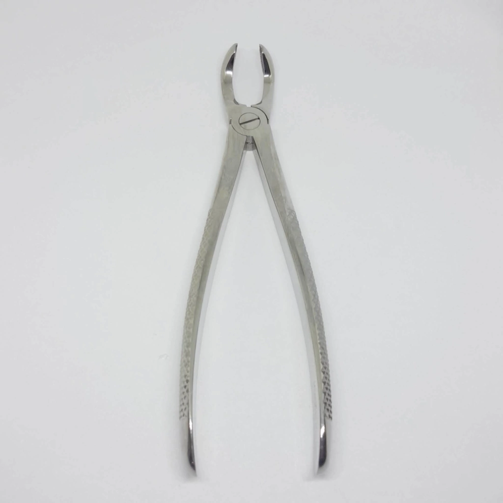 Forceps N°79 aesculap (tercer molar inferior)