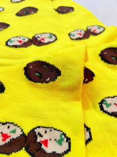 Meia Amarela Bolinho na internet