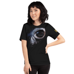 Remera negra Modelo; Alien en internet