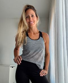 Musculosa con Top Integrado Larga hasta la Cadera color Gris