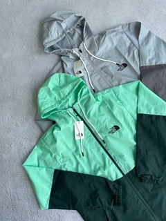 ROMPEVIENTO TNF - comprar online