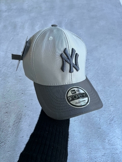 GORRA NY