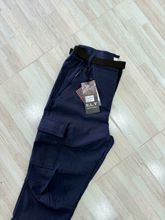 Pantalón impermeable importado en internet