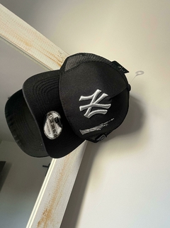 GORRA NY