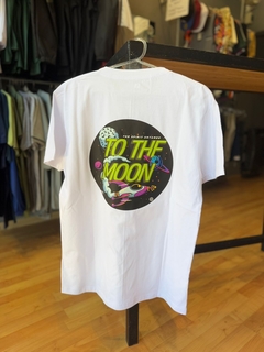Oversize the moon