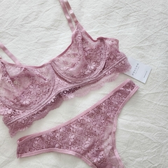 Conjunto Ariana