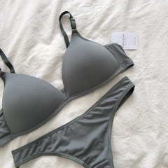 Conjunto Naomi en internet
