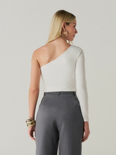 BLUSA LARA BRANCA na internet
