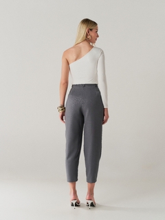 CALÇA CENOURA LUIZA CINZA - comprar online