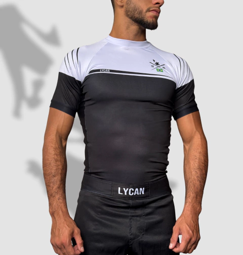 Rash Guard Manga Curta LY26 - Grad. Branca - comprar online