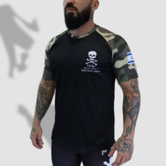 T-Shirt Dry-fit Preta Camuflagem Caveira