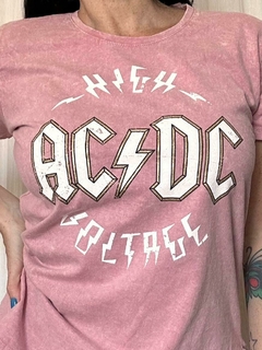 Remera High Voltage - tienda online