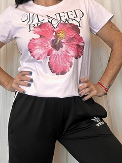 Remera Pink Flower