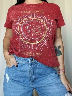 Remera Lunar power - comprar online