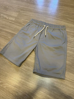 Bermuda jogger gris perla en internet
