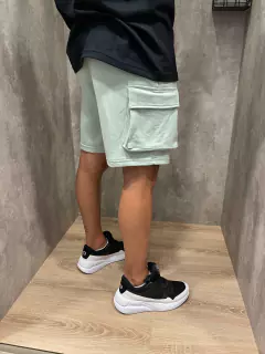 Imagen de Bermuda algodon cargo verde