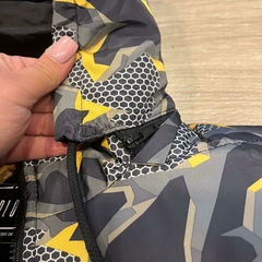 Campera abrigo BR estampada en internet