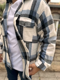 Camisa leñadora celeste en internet