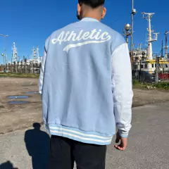 Chaqueta atletic en internet