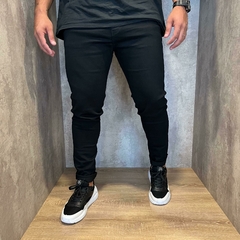 Jean clásico negro 01