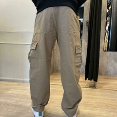 Jean mom cargo beige c80 - tienda online