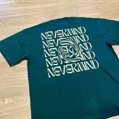 Remera Over Nevermind verde - DLO