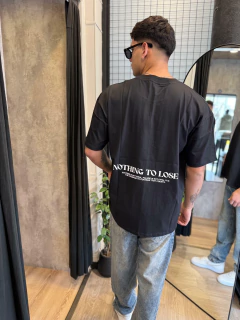 Remera over Nothing negra - comprar online