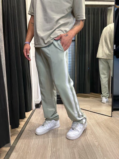 Pantalon deportivo A pistacho - DLO