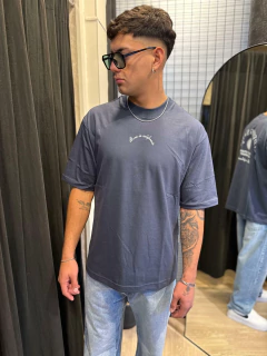 Remera over California azul en internet