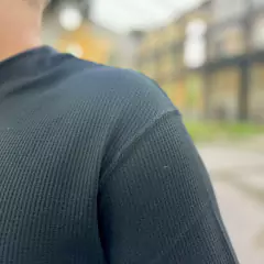 Remera panal over en internet