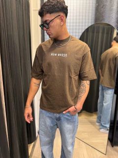 Remera over New order washed choco - tienda online