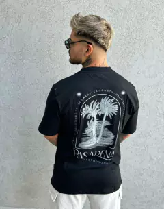 Remera over pasadena negra
