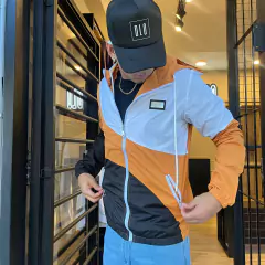 Rompeviento tricolor mostaza
